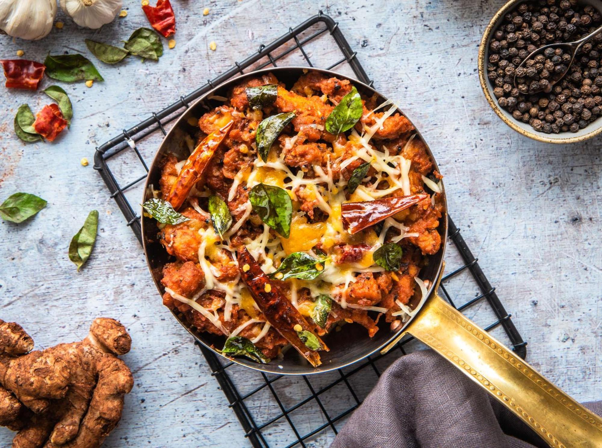 Hyatt Place Hyderabad Banjara Hills Exterior foto A pan of paneer bhurji